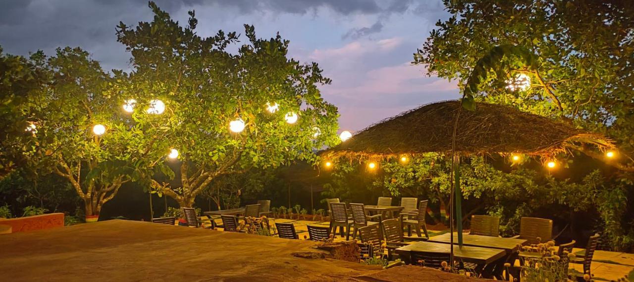 Chalobahills Farmstay Resort Ajra Bagian luar foto