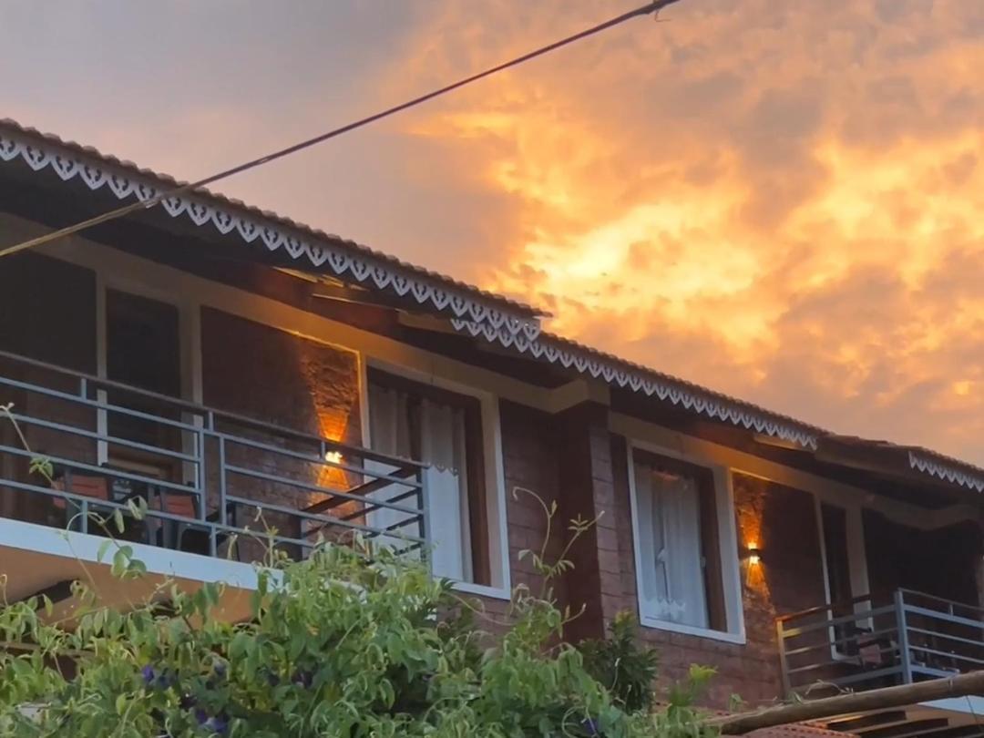 Chalobahills Farmstay Resort Ajra Bagian luar foto