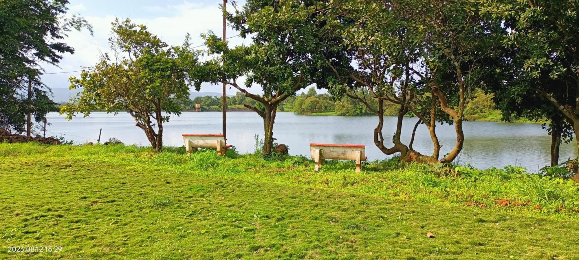 Chalobahills Farmstay Resort Ajra Bagian luar foto
